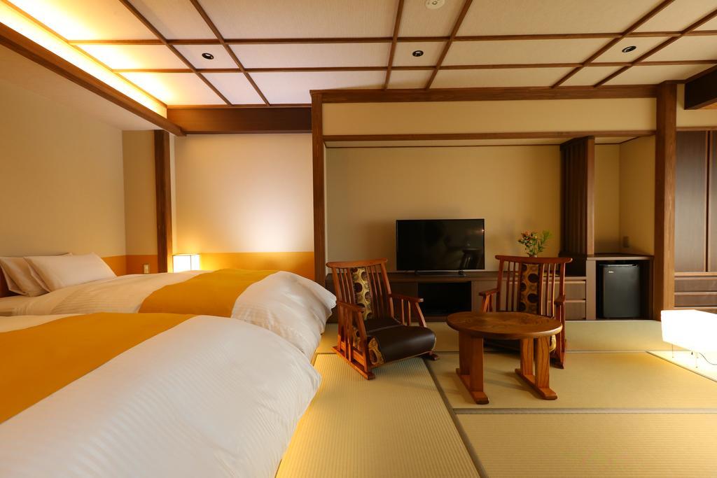 山之內 东馆传统日式旅馆酒店 外观 照片