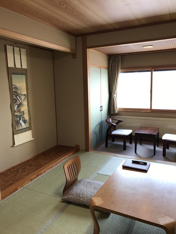 山之內 东馆传统日式旅馆酒店 外观 照片